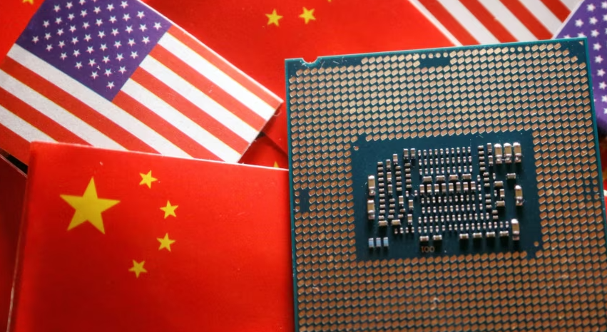 Trump Minta Pembuat Desain Chip AS Hentikan Penjualan ke China